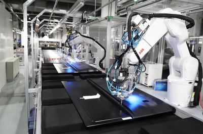 奏響工業(yè)交響① “聰明”的生產(chǎn)線——看長(zhǎng)虹智能制造產(chǎn)業(yè)園如何“吸睛”互聯(lián)網(wǎng)